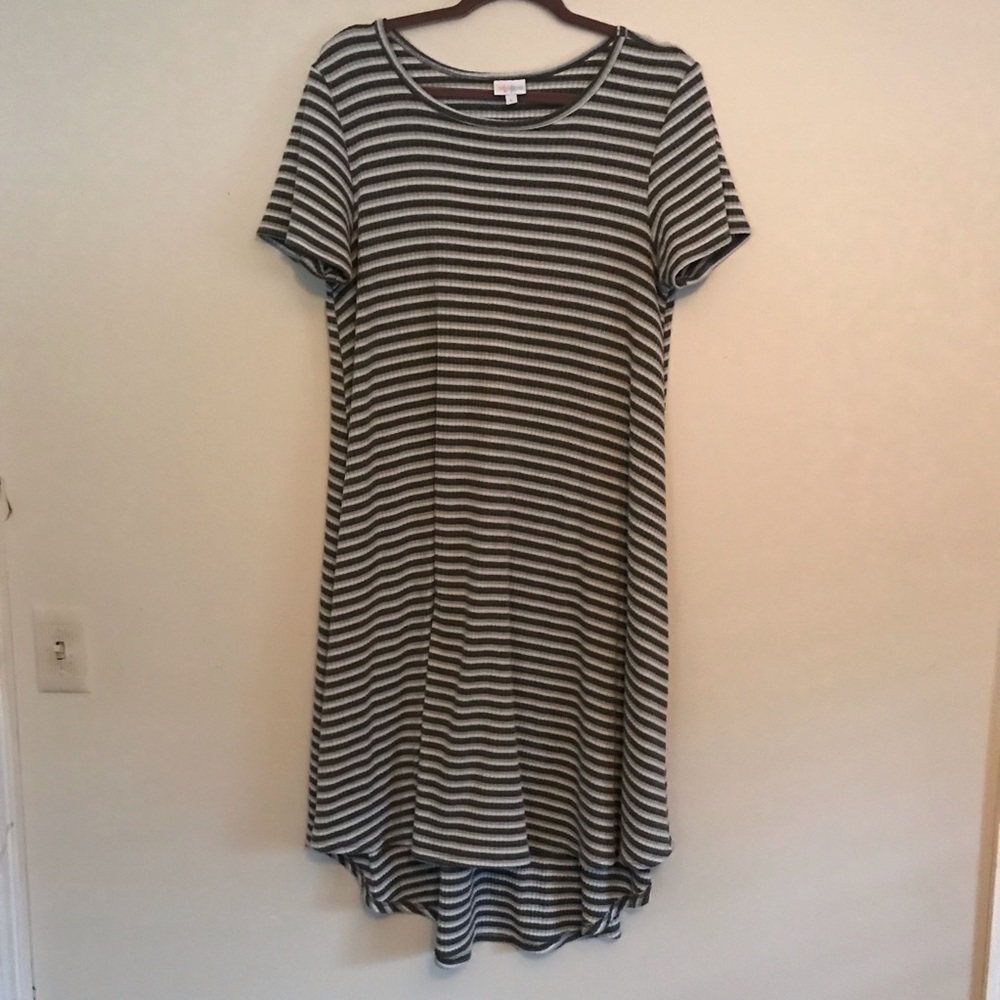 LuLaRoe Carly